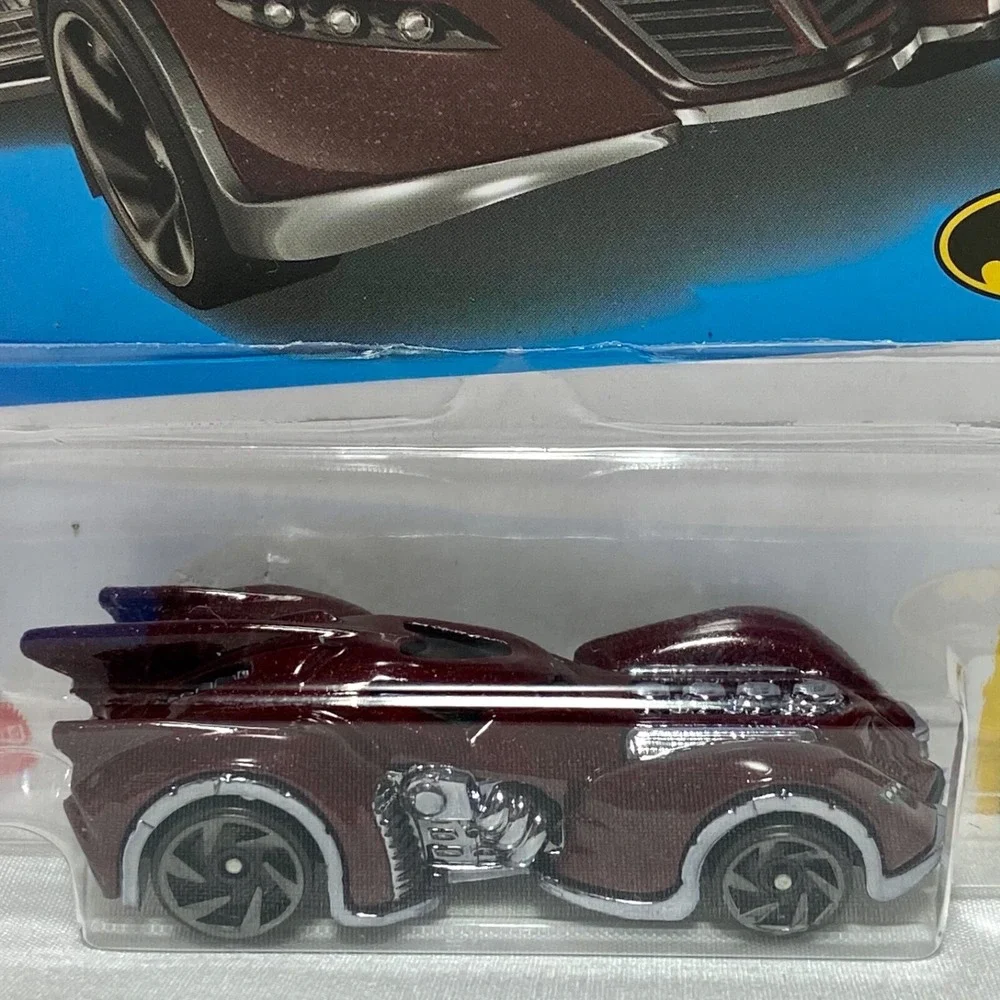Hot‎ Wheels Batman Arkham Asylum Batmobile 32/250 Batman 2/5 Brown 1:64 NIP 2022
